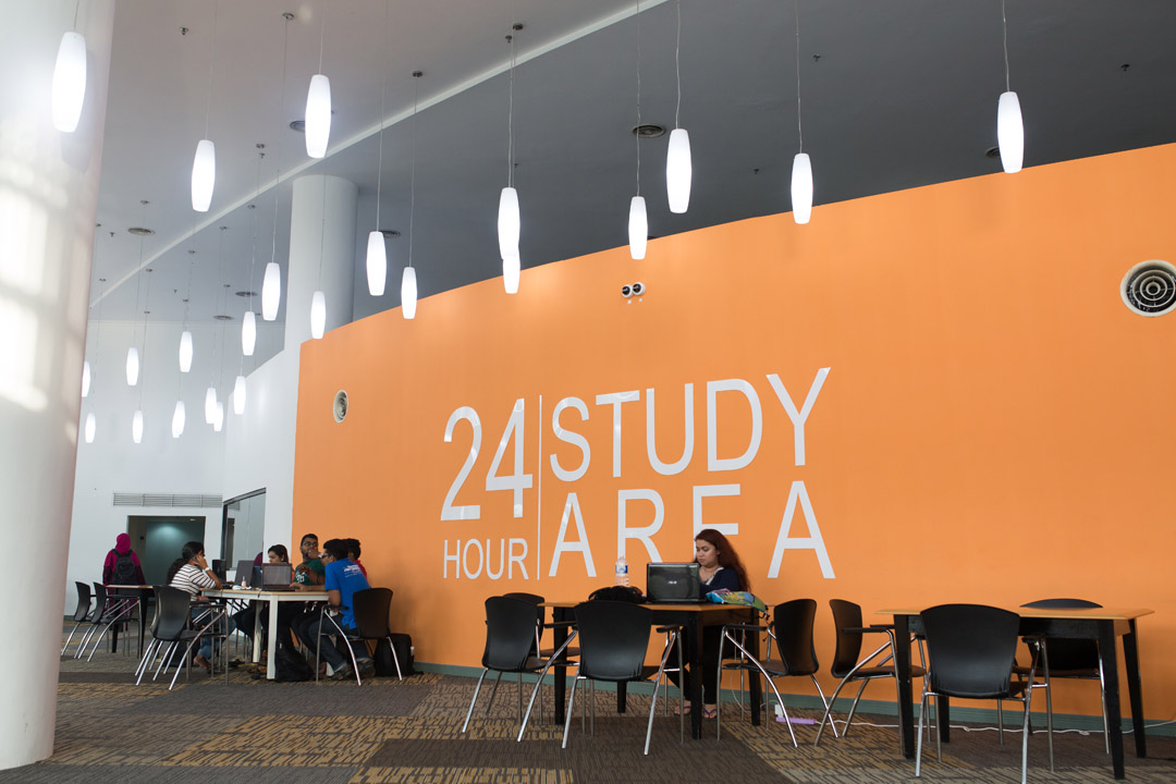 university-09-24-hour-study-area
